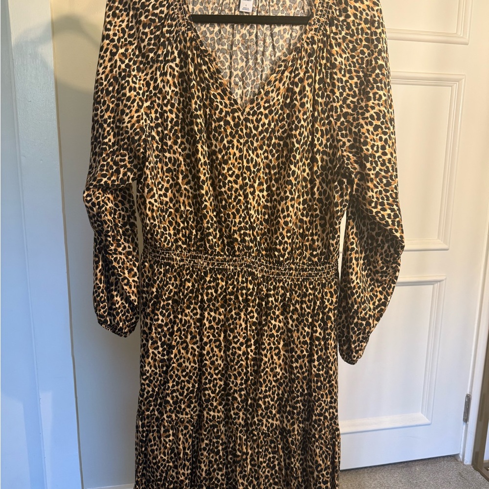 Old Navy Animal Print Long Sleeve Dress